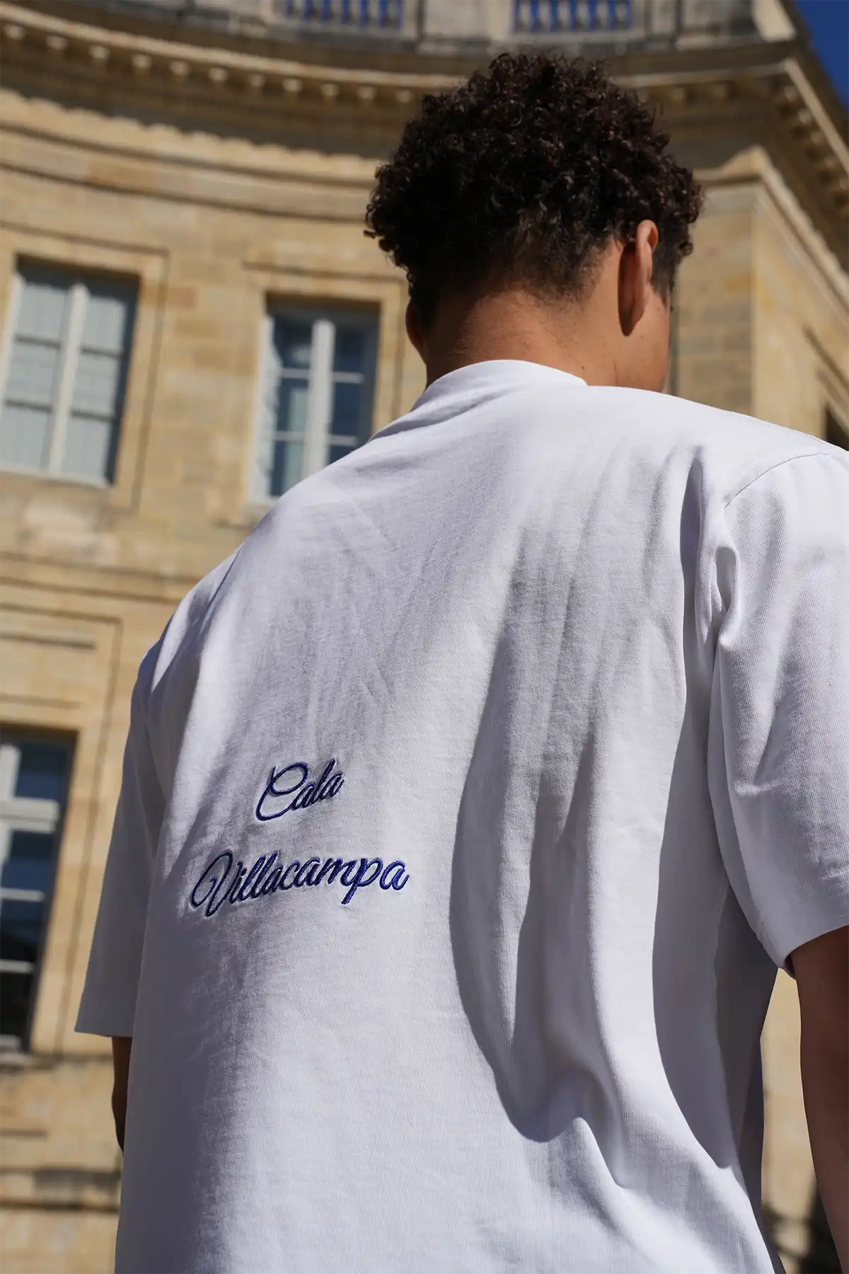 La Camiseta Blanca